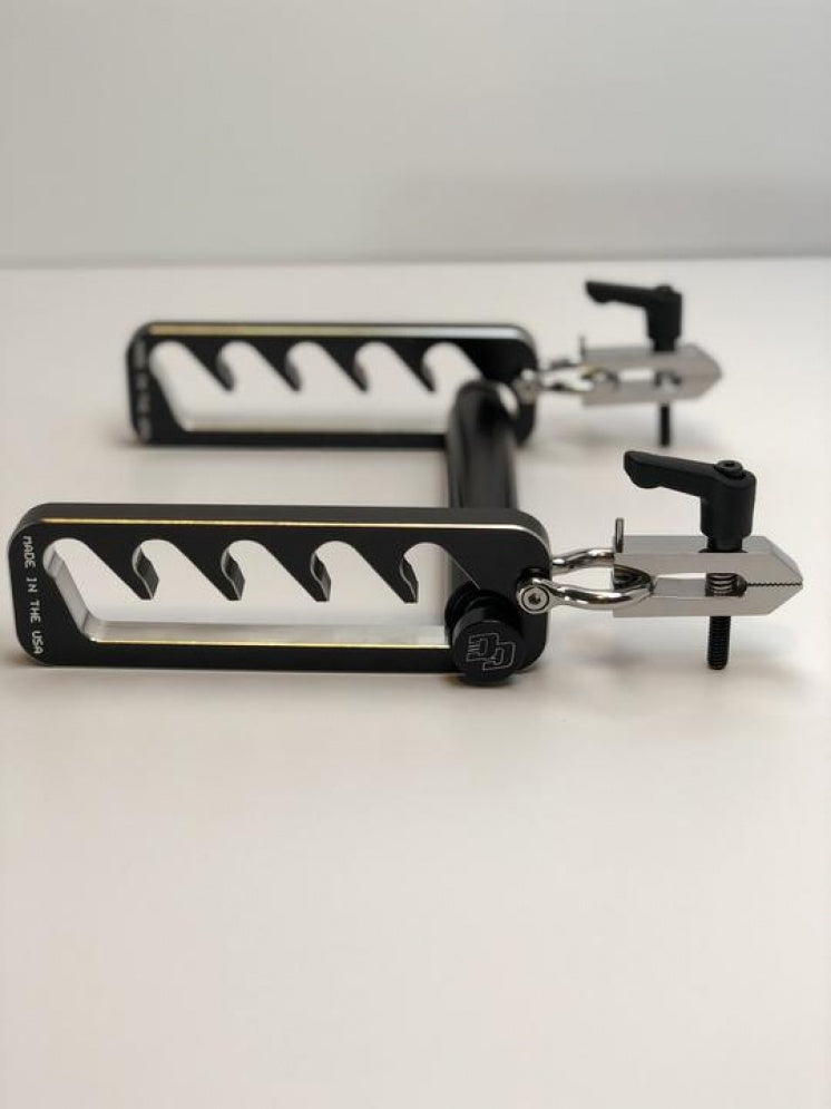 Double D Hanger image 1