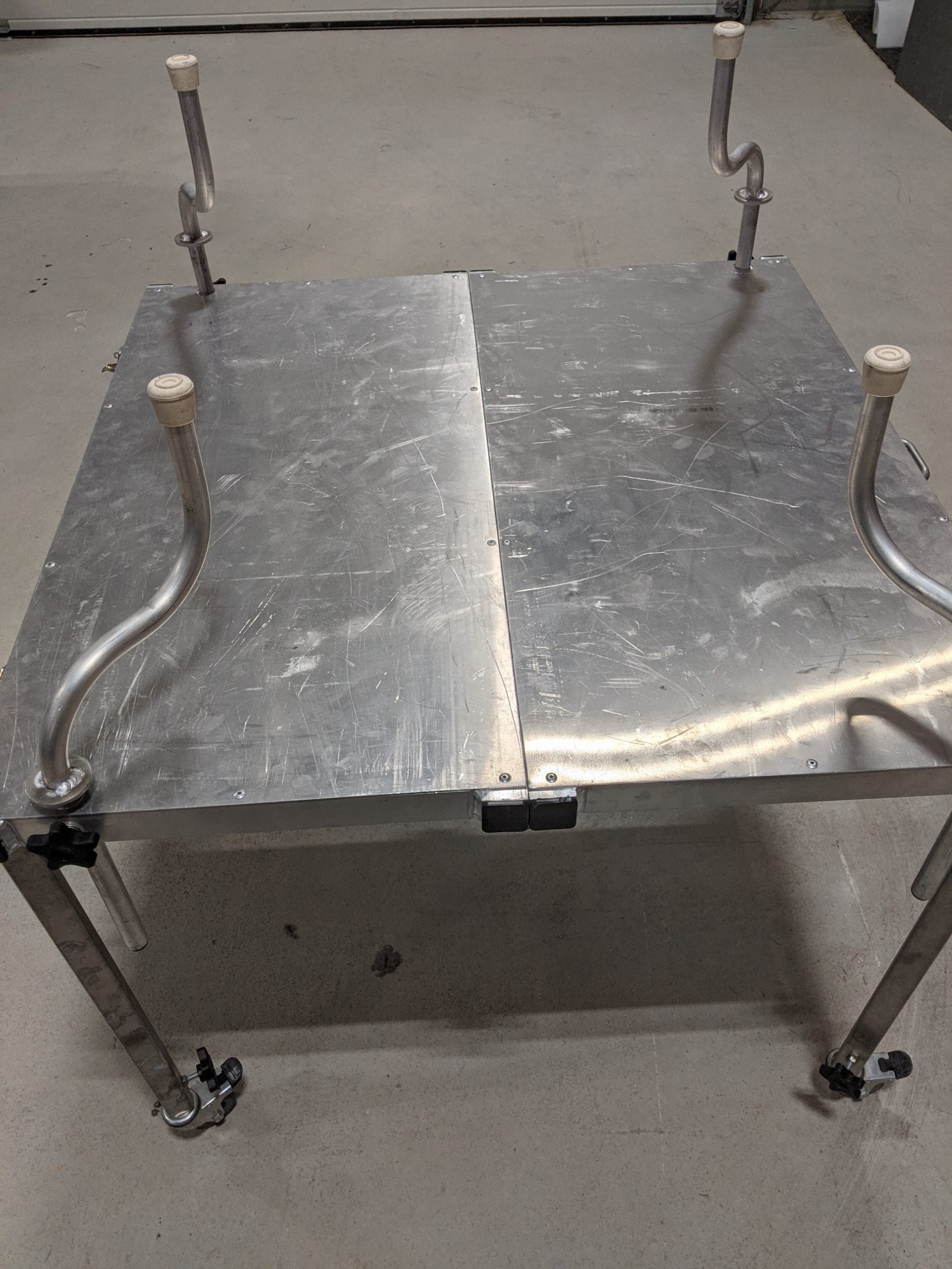 Refurbished Aluminum Suitcase Hoodstand image 0